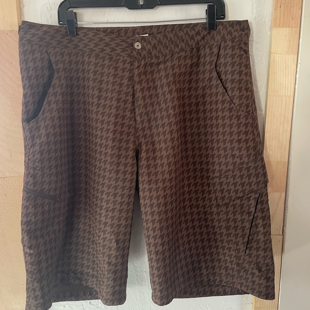 Fox Brown Houndstooth Shorts Sz 36